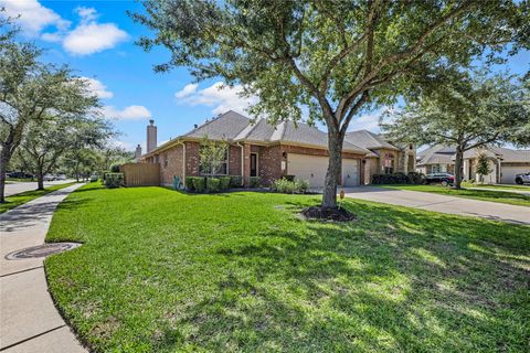 Photo of 949 Ponte Serra Drive, League City, TX 77573 (MLS # 10047758)