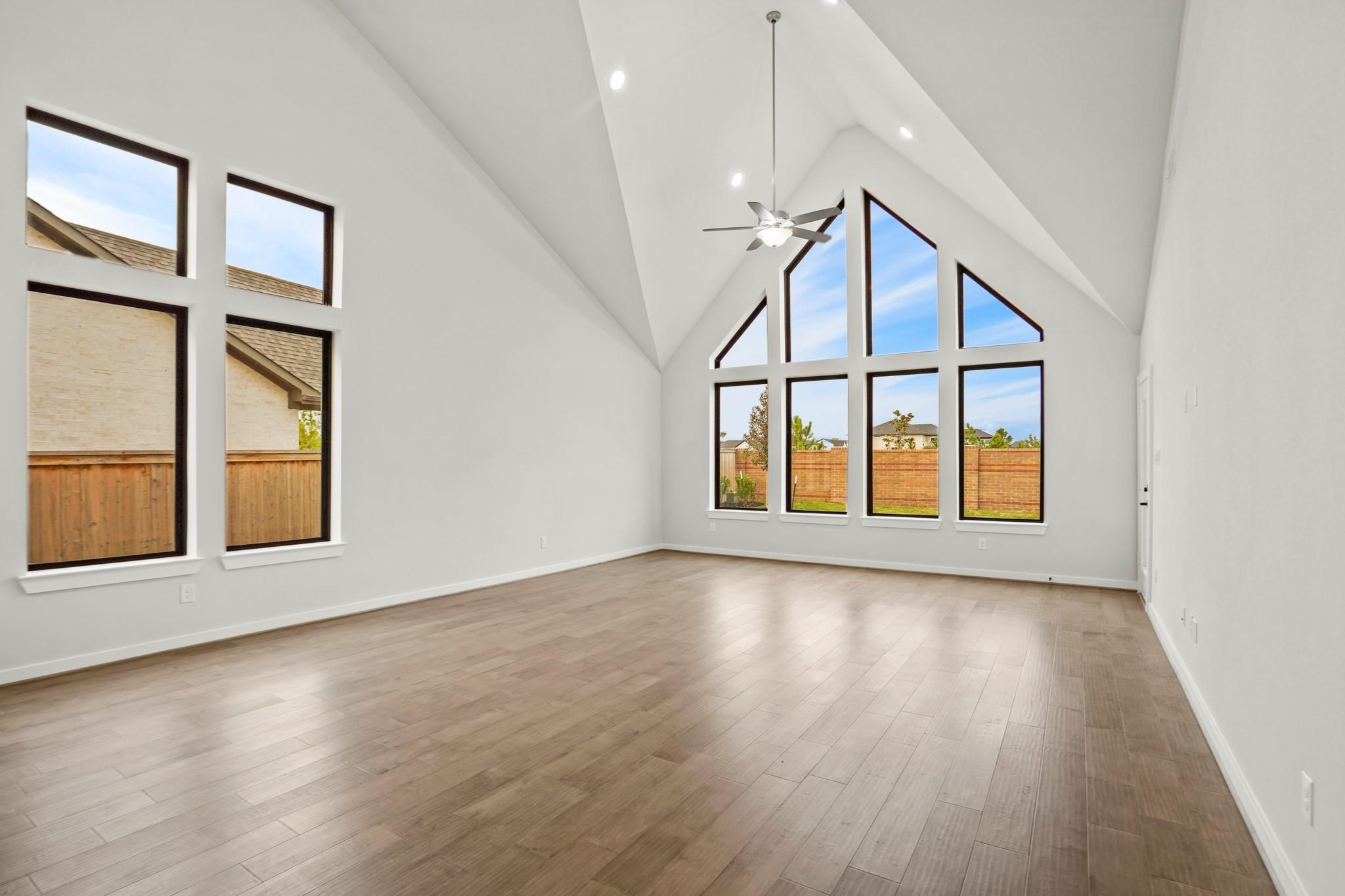 17327 Blissful Block