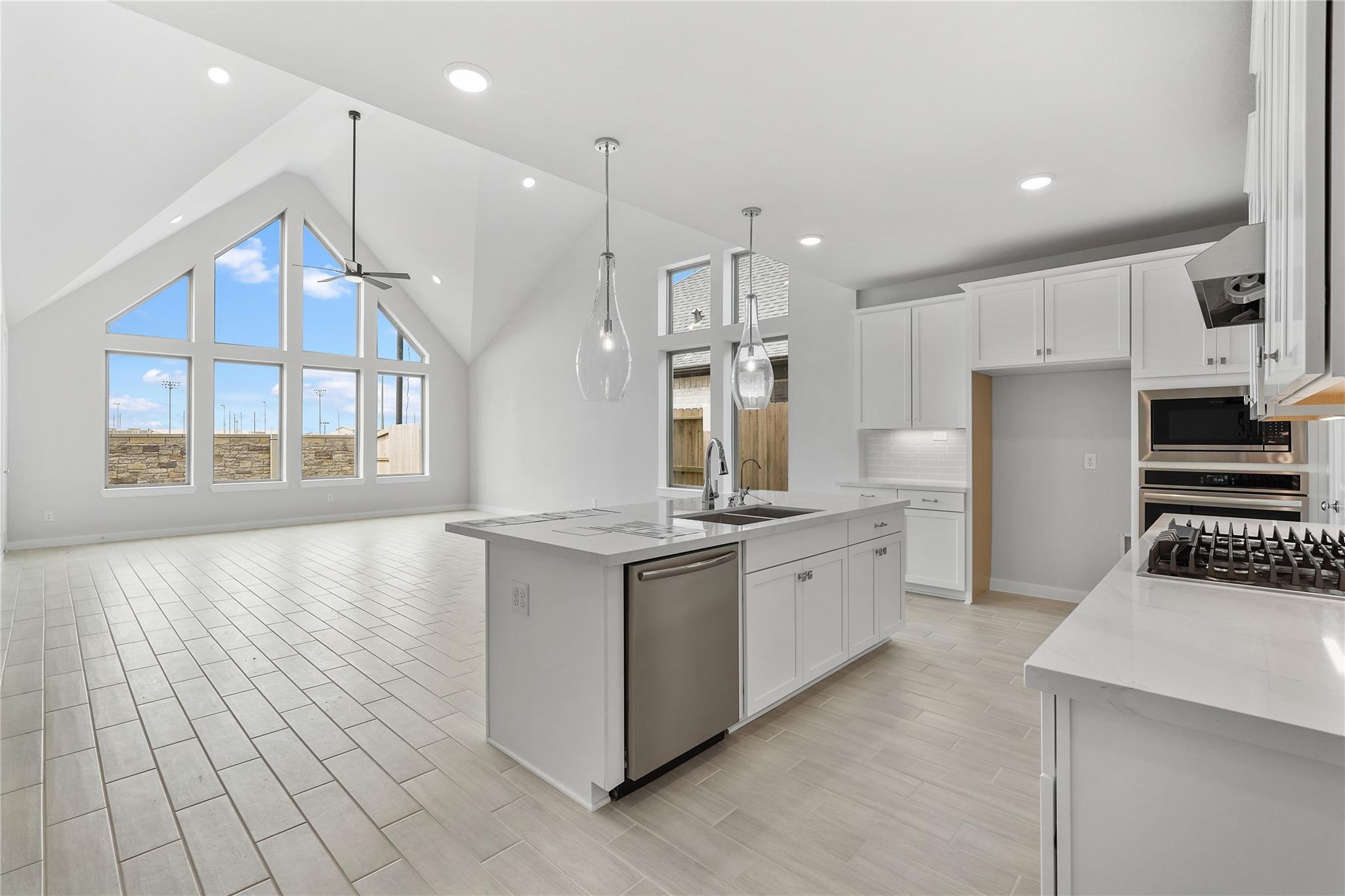 17327 Blissful Block