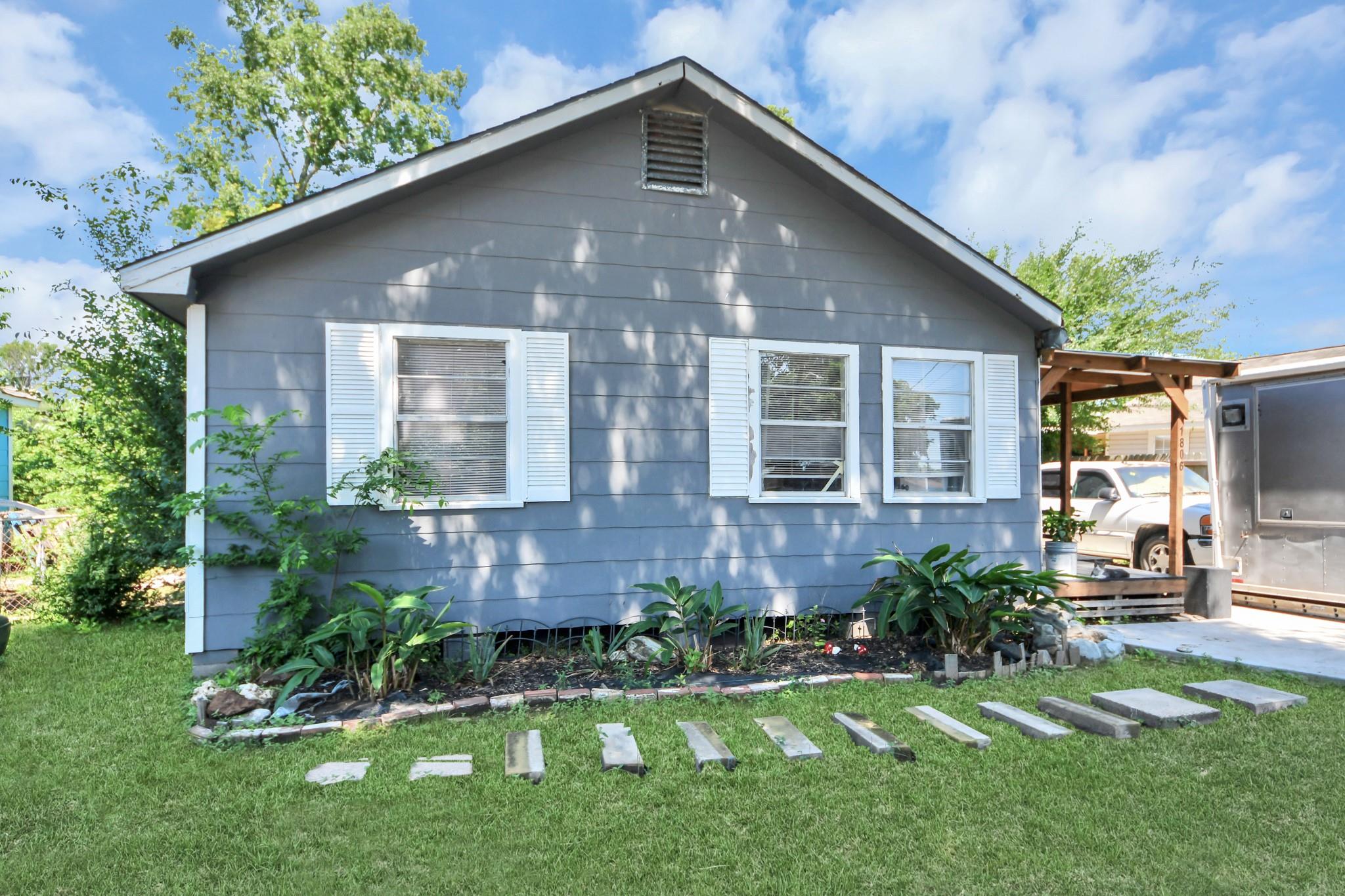 1806 Miami Road