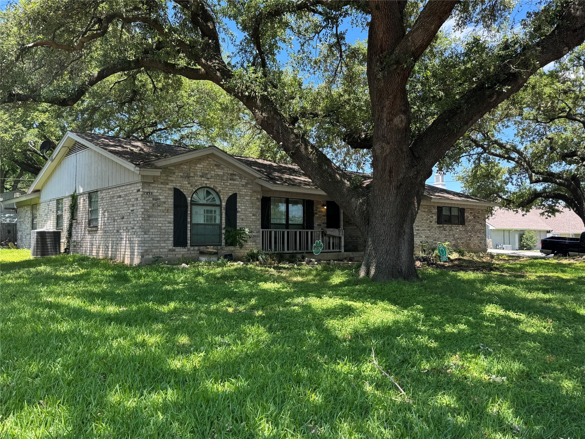 2000 Kirk Drive