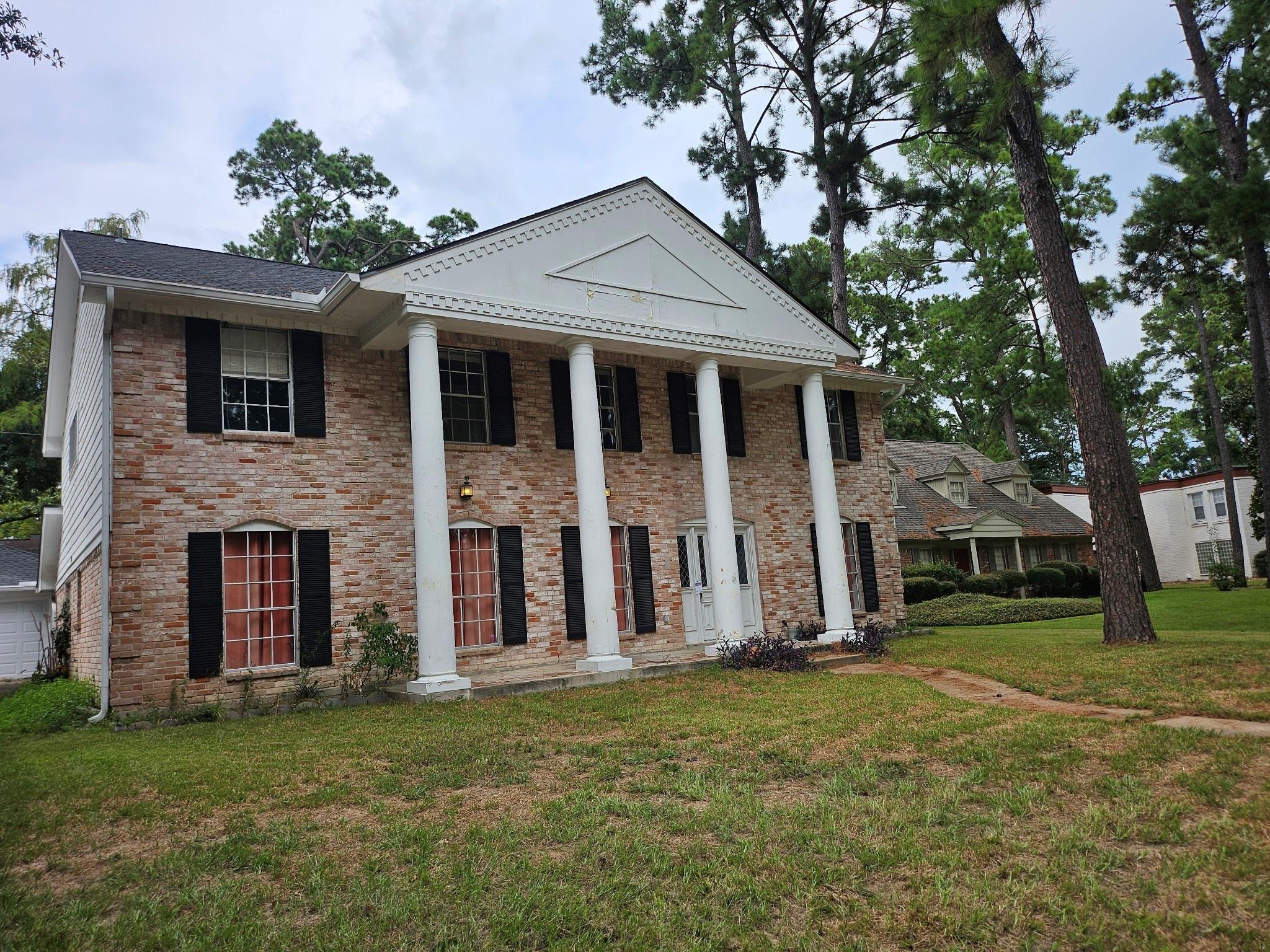 7914 Twining Oaks Lane