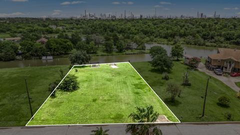 Photo of 222 Rue Orleans Street, Baytown, TX 77520 (MLS # 78799111)