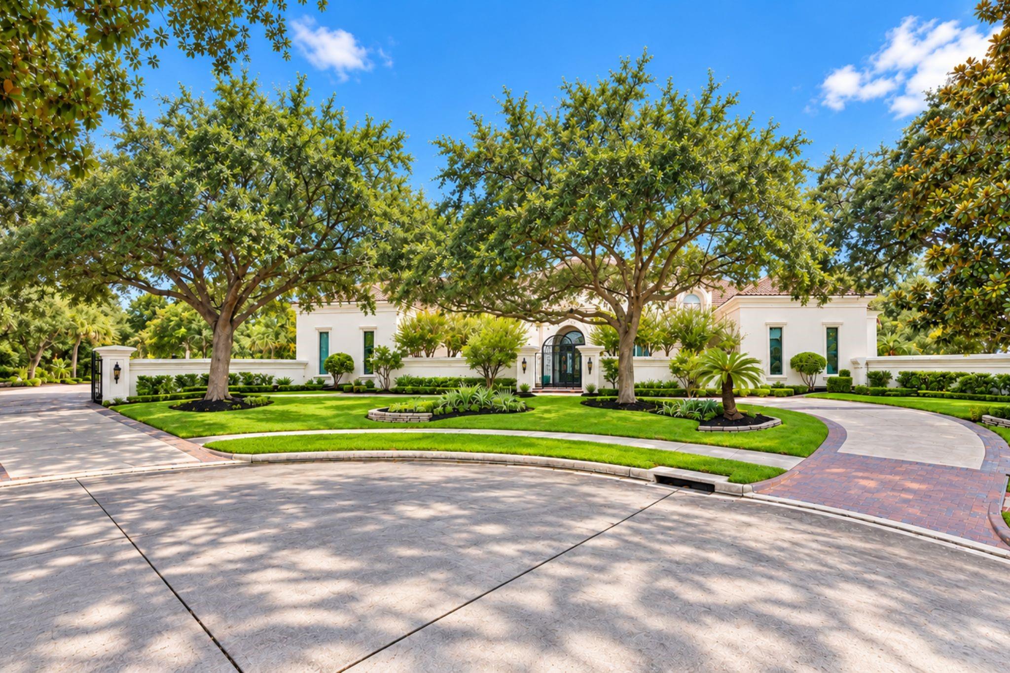 1822 Forest Gate Circle
