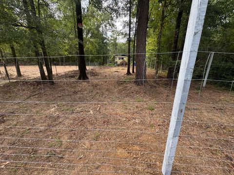 Photo of 293 Ramblewood, Livingston, TX 77351 (MLS # 91866184)