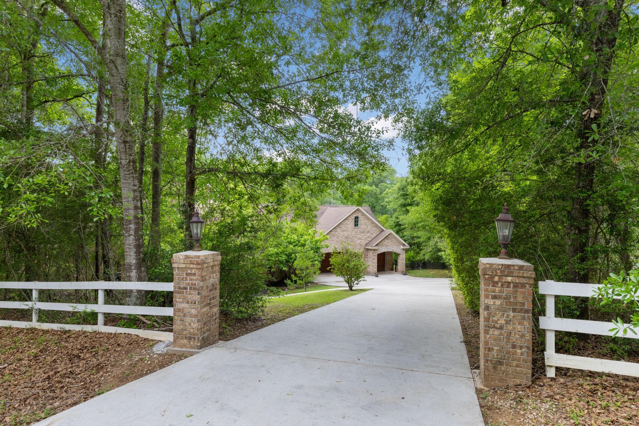 7421 Enchanted Stream Drive