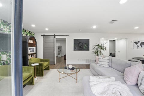 Condo For Sale - 1410 Hyde Park Boulevard #110<br/> Houston, TX 77006