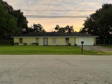 Photo of 14816 Monrad Drive, Houston, TX 77053 (MLS # 91308065)