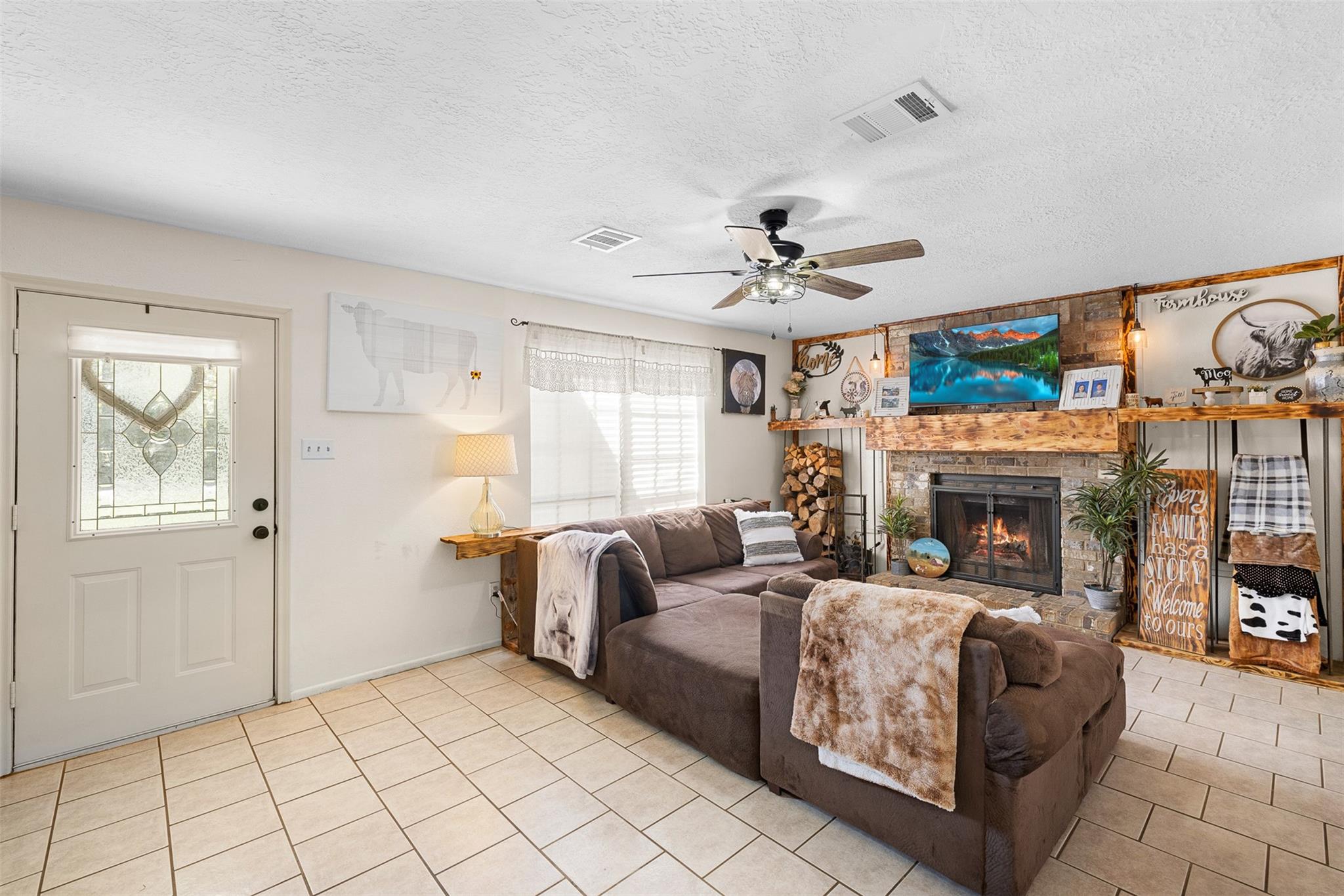 2098 Cedar Creek Road