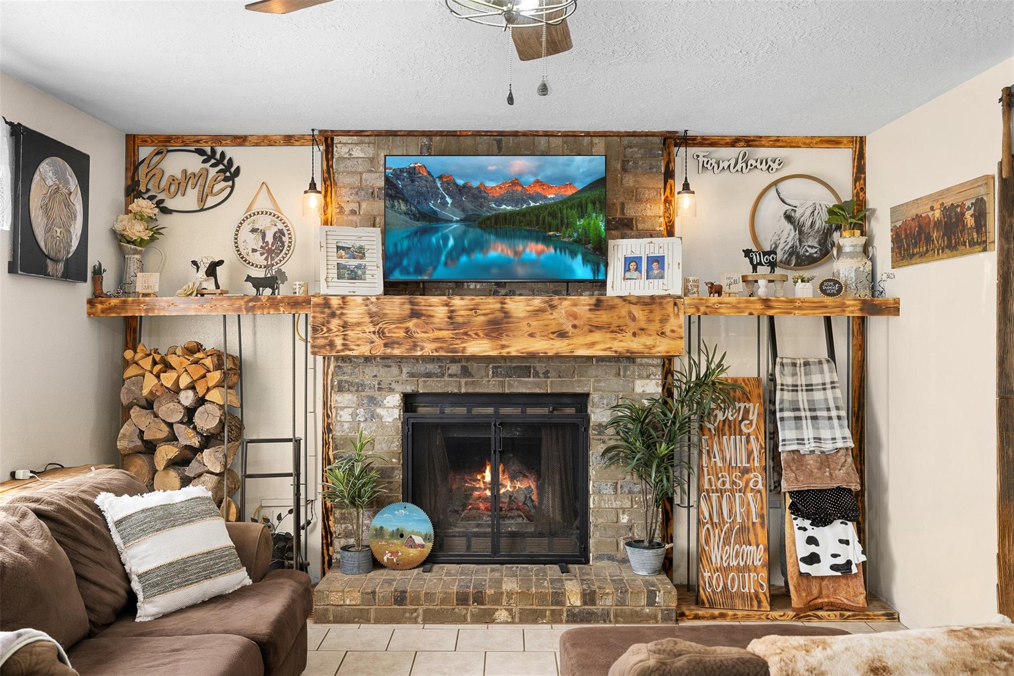 2098 Cedar Creek Road