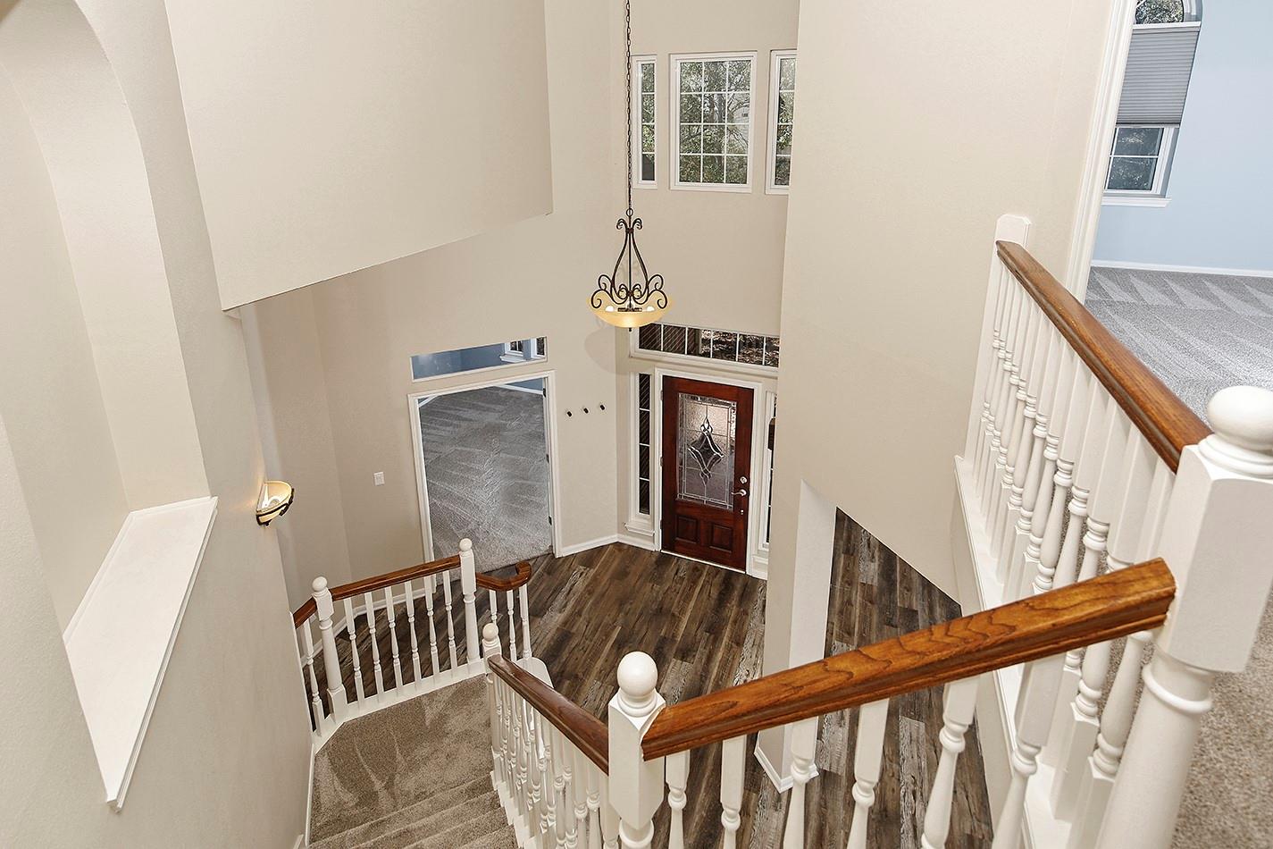 6 Thornbush Place