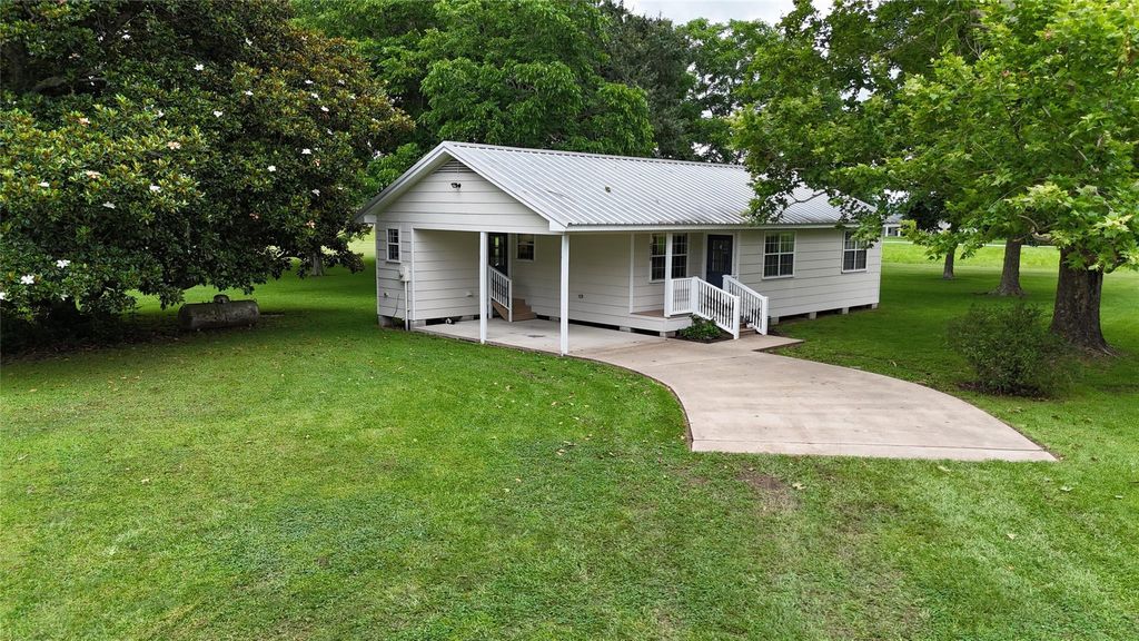 Photo of 2710 County Road 2274, Cleveland, TX 77327 (MLS # 7861160)