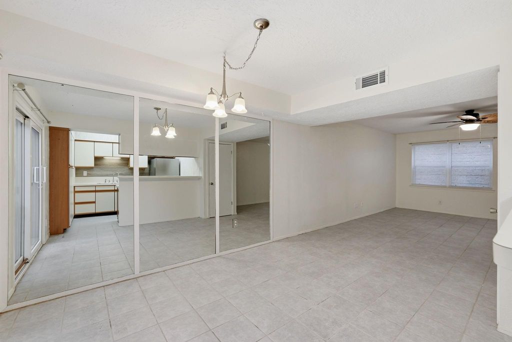 Photo of 1433 Cedar Post Lane #40, Houston, TX 77055 (MLS # 77744907)