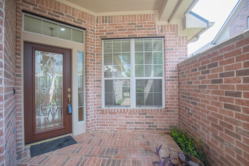 Photo of 3322 Mcmahon Way, Missouri City, TX 77459 (MLS # 23596848)