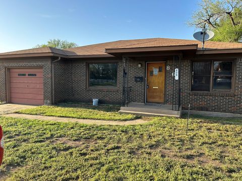Photo of 806 Jackson Street, Borger, TX 79007 (MLS # 59540669)