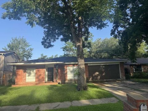 Photo of 10422 Cedartowne Lane, Sugar Land, TX 77498 (MLS # 8042681)