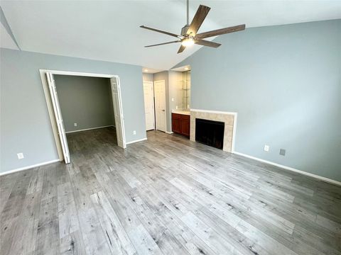 Photo of 14600 Fonmeadow Drive #605, Houston, TX 77035 (MLS # 50200146)