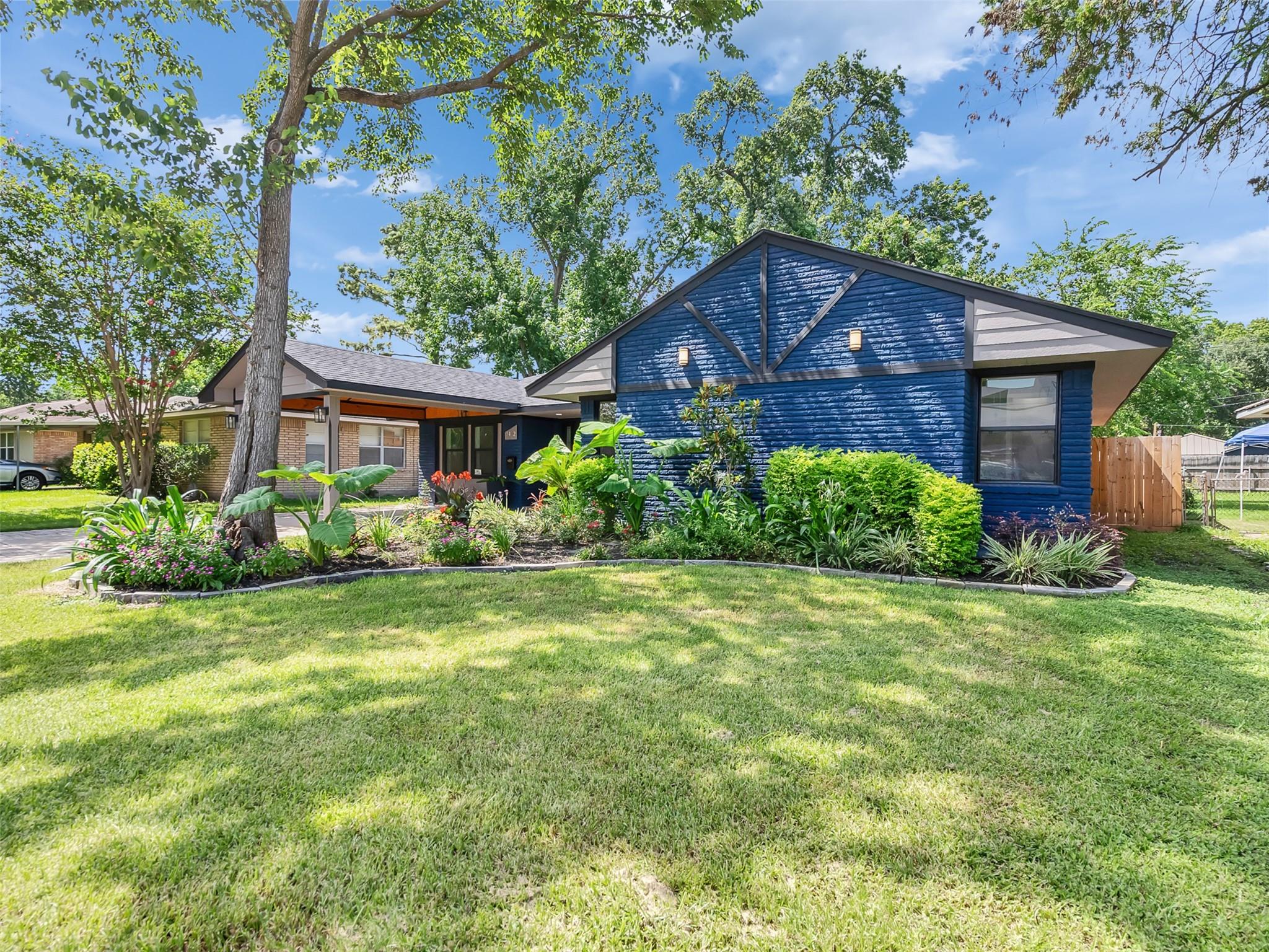 5402 Libbey Lane