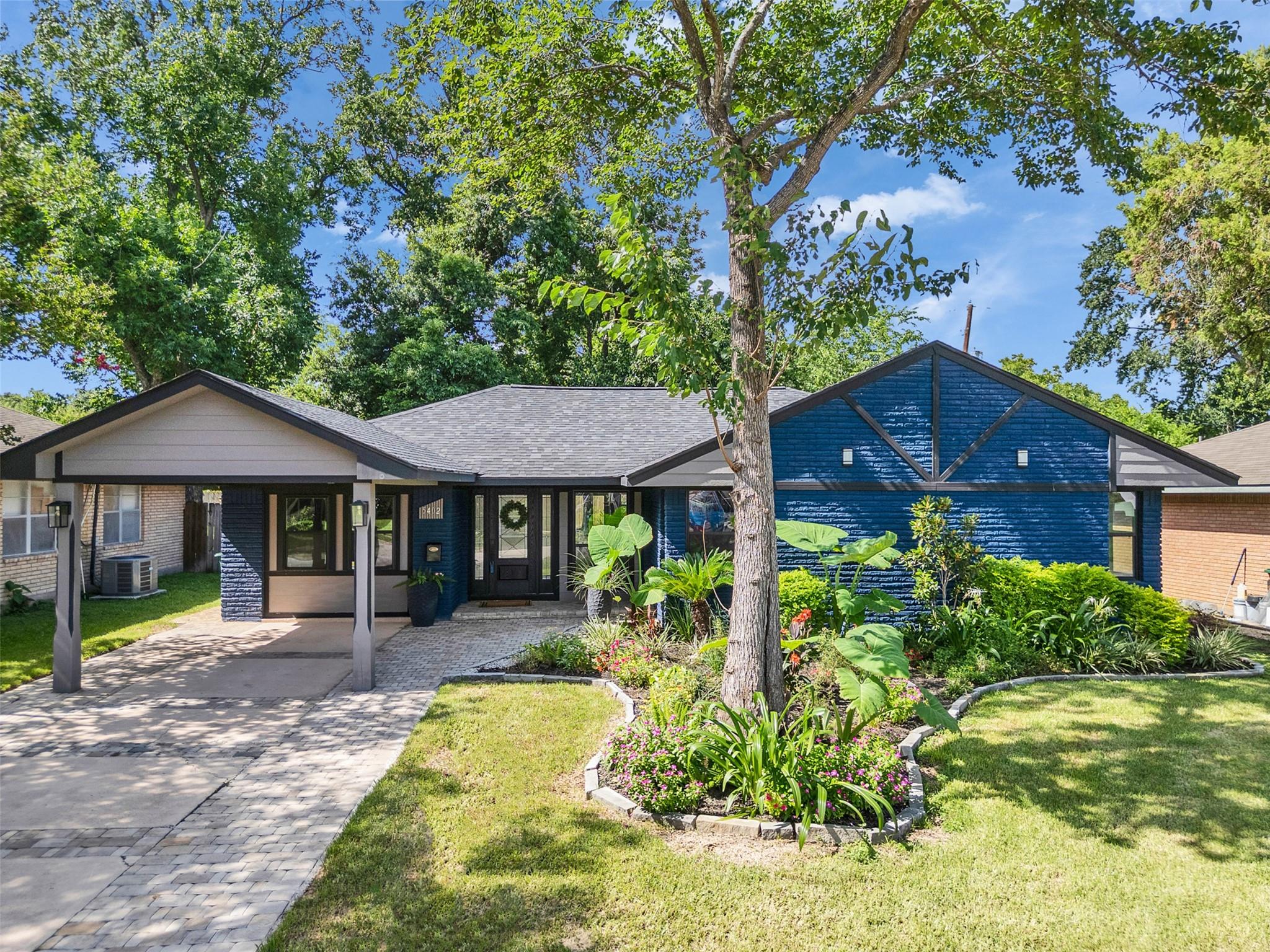 5402 Libbey Lane