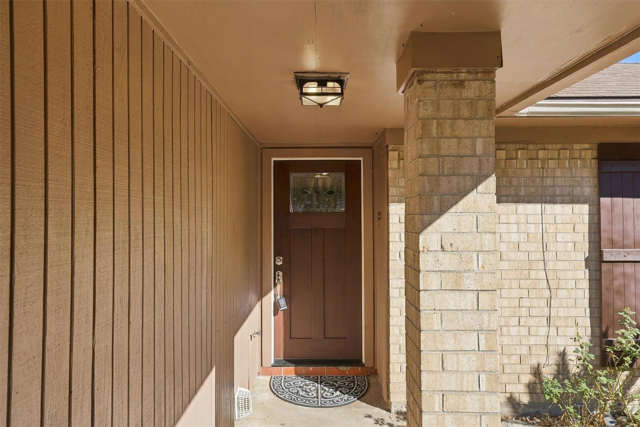 2407 Daffodil Street