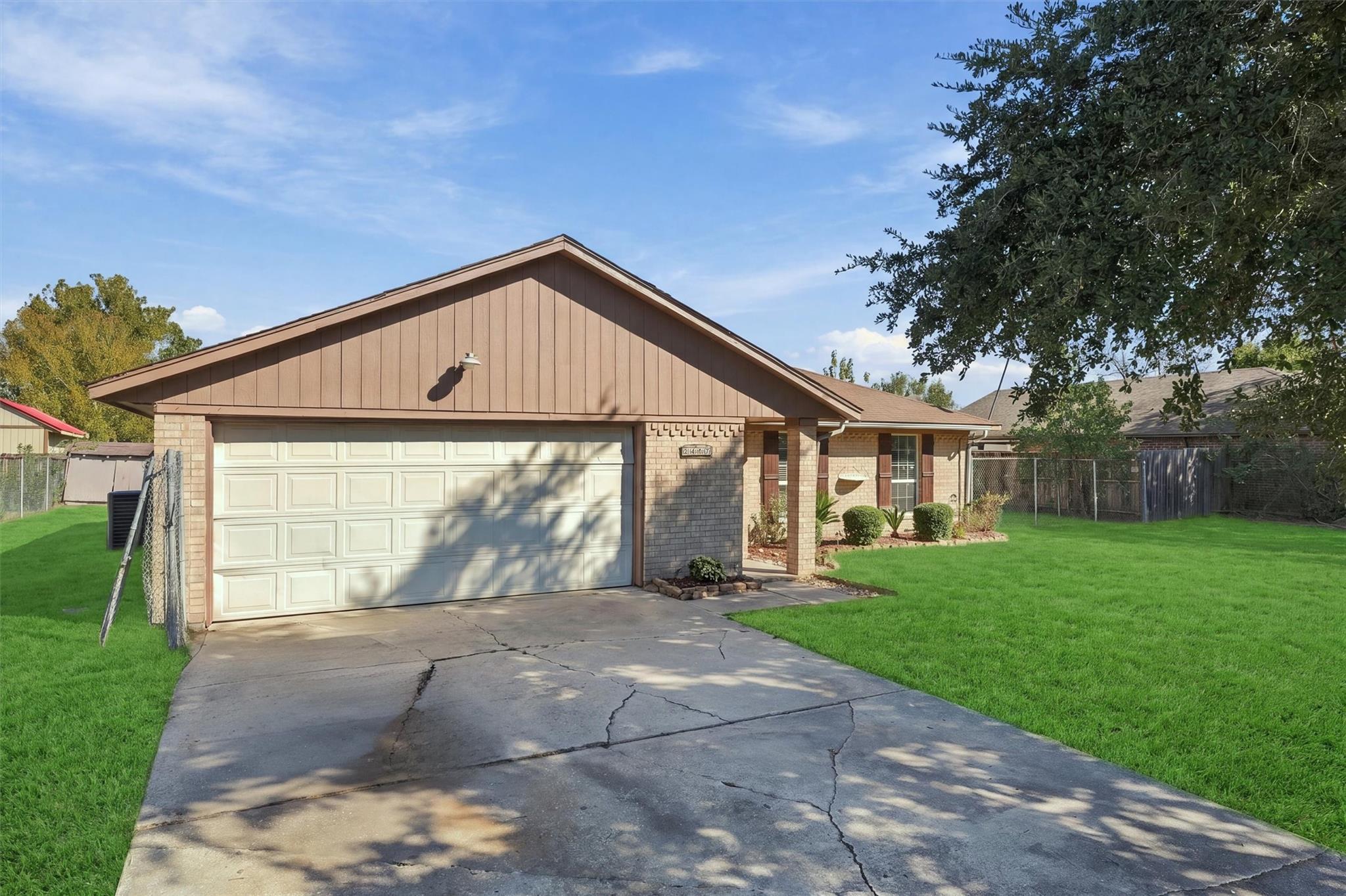 2407 Daffodil Street