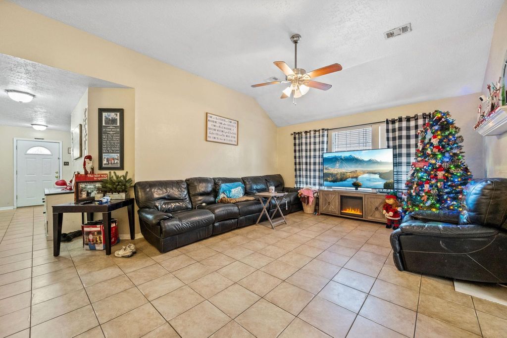 Photo of 18822 Yaupon Trail, Humble, TX 77346 (MLS # 25501180)