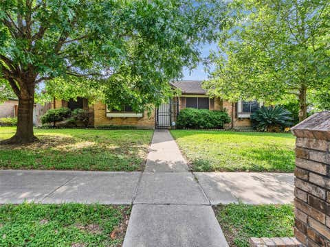 Photo of 4002 Thistledown Drive, Pasadena, TX 77504 (MLS # 49066468)