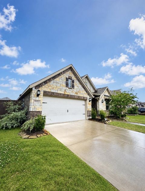 Photo of 11922 Radura Road, Humble, TX 77346 (MLS # 74811567)