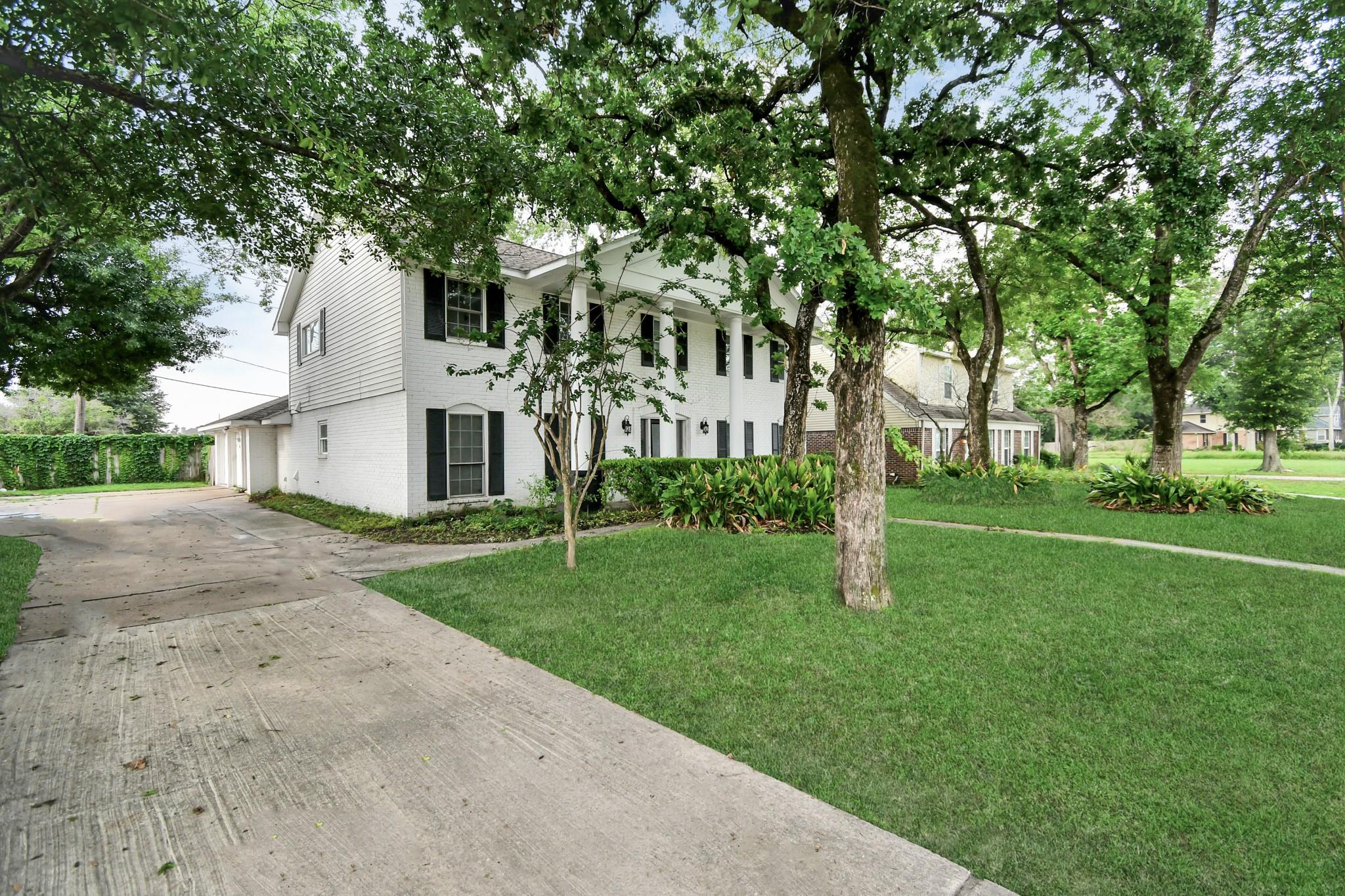 7403 Theisswood Road