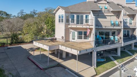 Townhouse For Sale - 3663 Nasa Parkway #708<br/> Seabrook, TX 77586