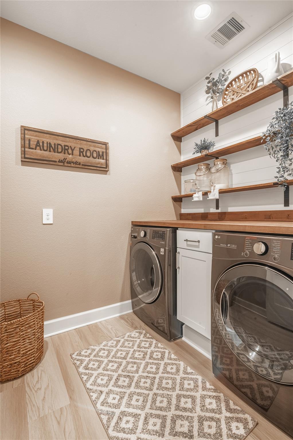 14424 Tunnel Tree Court