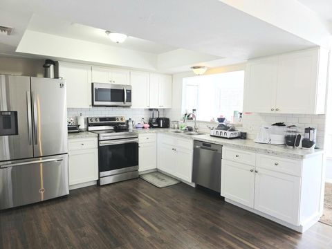 Photo of 16723 Running Quail Court, Houston, TX 77489 (MLS # 66960306)