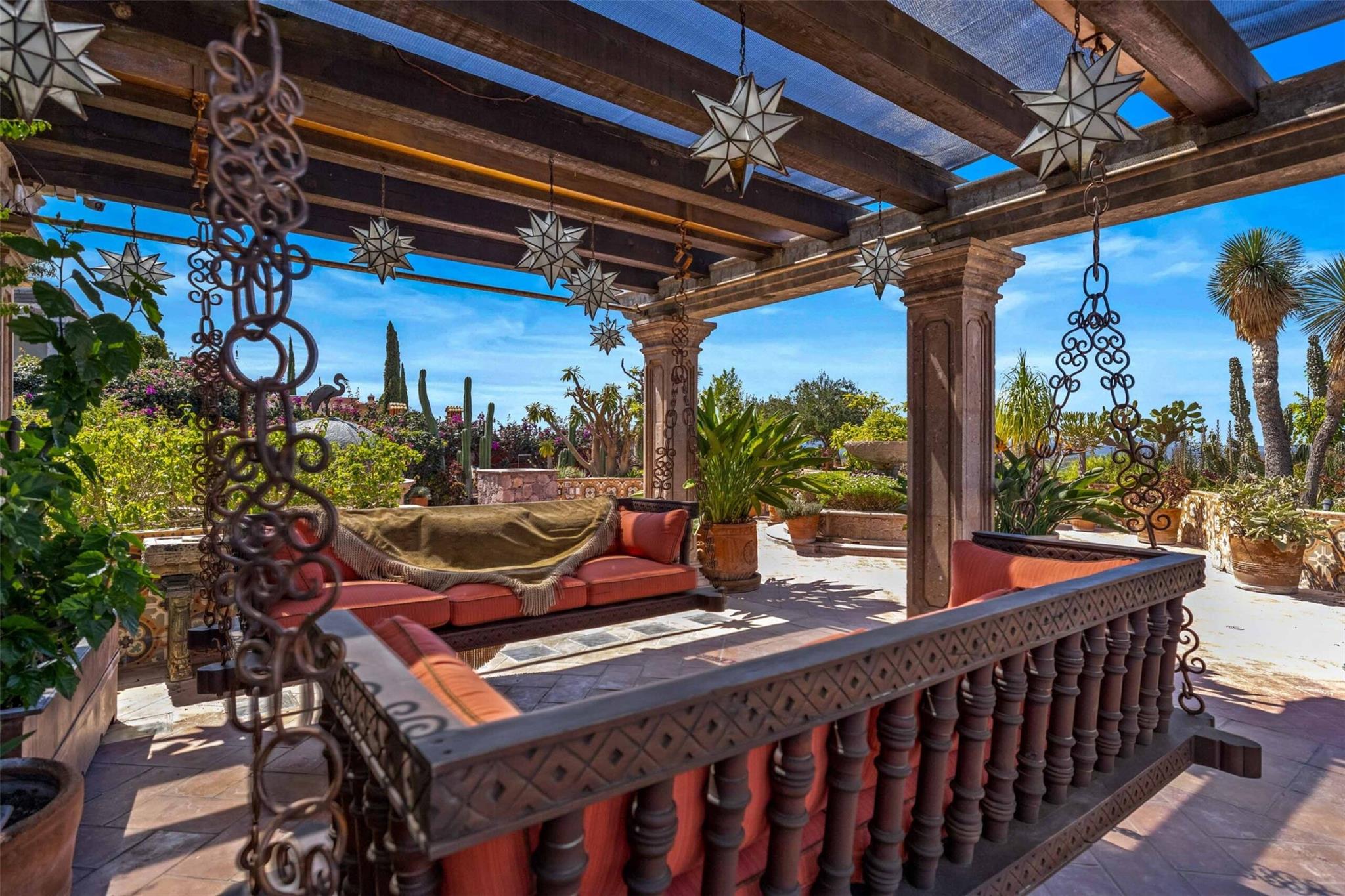 Tennessee 37700, Mexico, 5 Bedrooms Bedrooms, ,7 BathroomsBathrooms,Residential,Active,242672