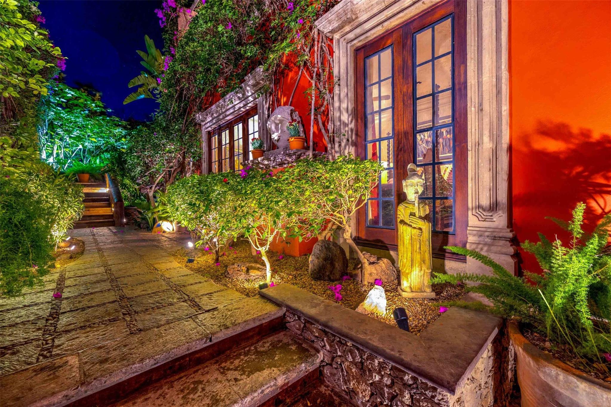 Tennessee 37700, Mexico, 5 Bedrooms Bedrooms, ,7 BathroomsBathrooms,Residential,Active,242672