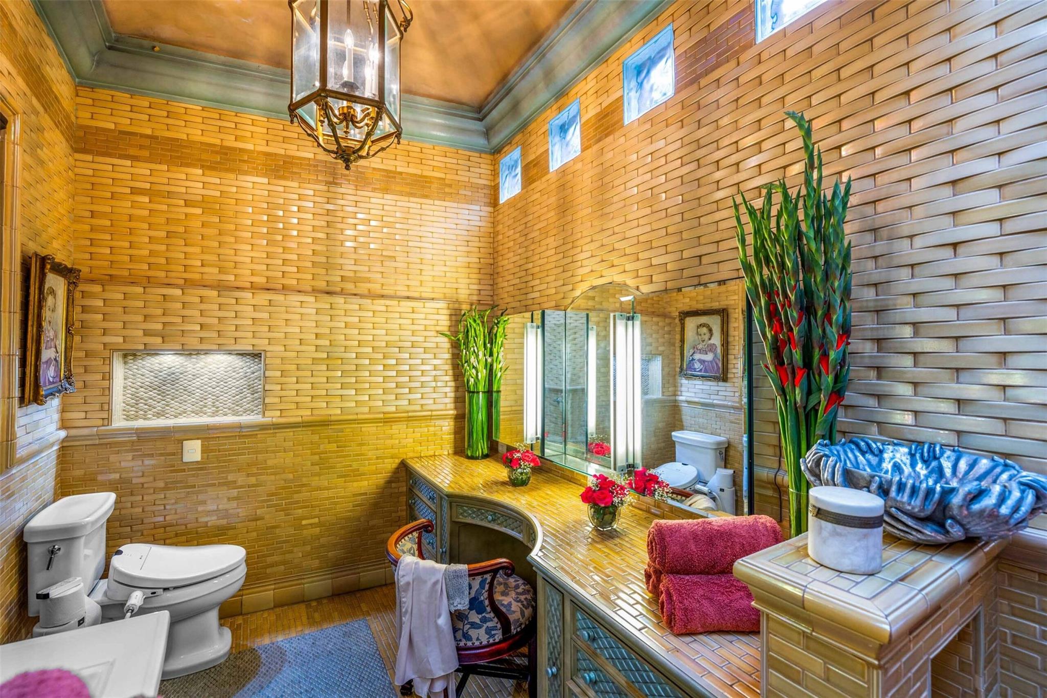 Tennessee 37700, Mexico, 5 Bedrooms Bedrooms, ,7 BathroomsBathrooms,Residential,Active,242672