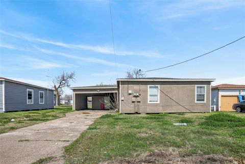 Photo of 1711 W 5th Street, Freeport, TX 77541 (MLS # 7518767)