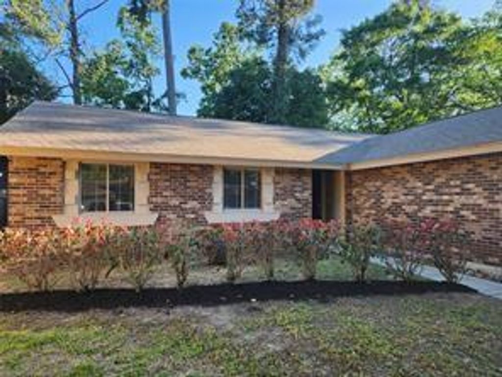 Photo of 5114 Enchanted Timbers Drive, Humble, TX 77346 (MLS # 93785286)