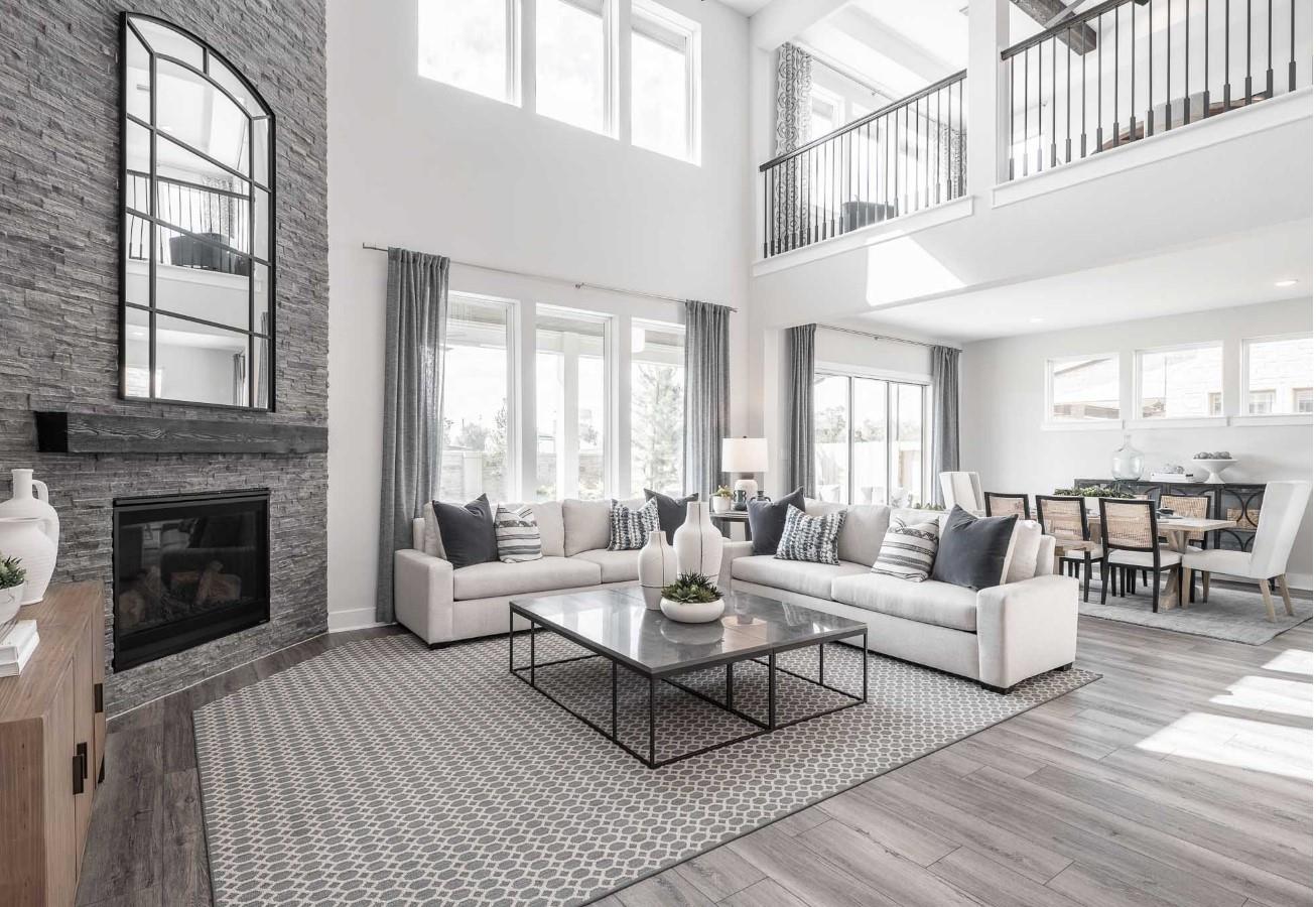 2715 Crown Ridge Drive