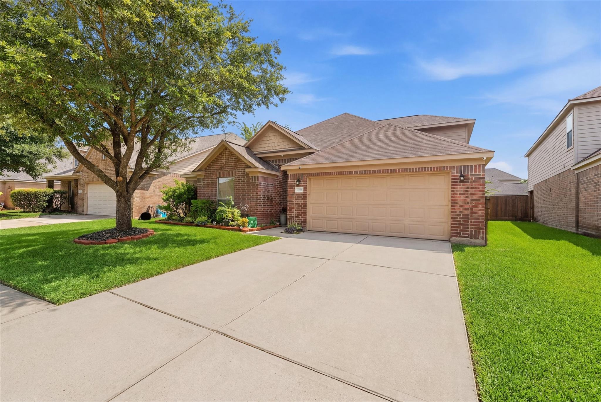 4231 Tree Moss Place