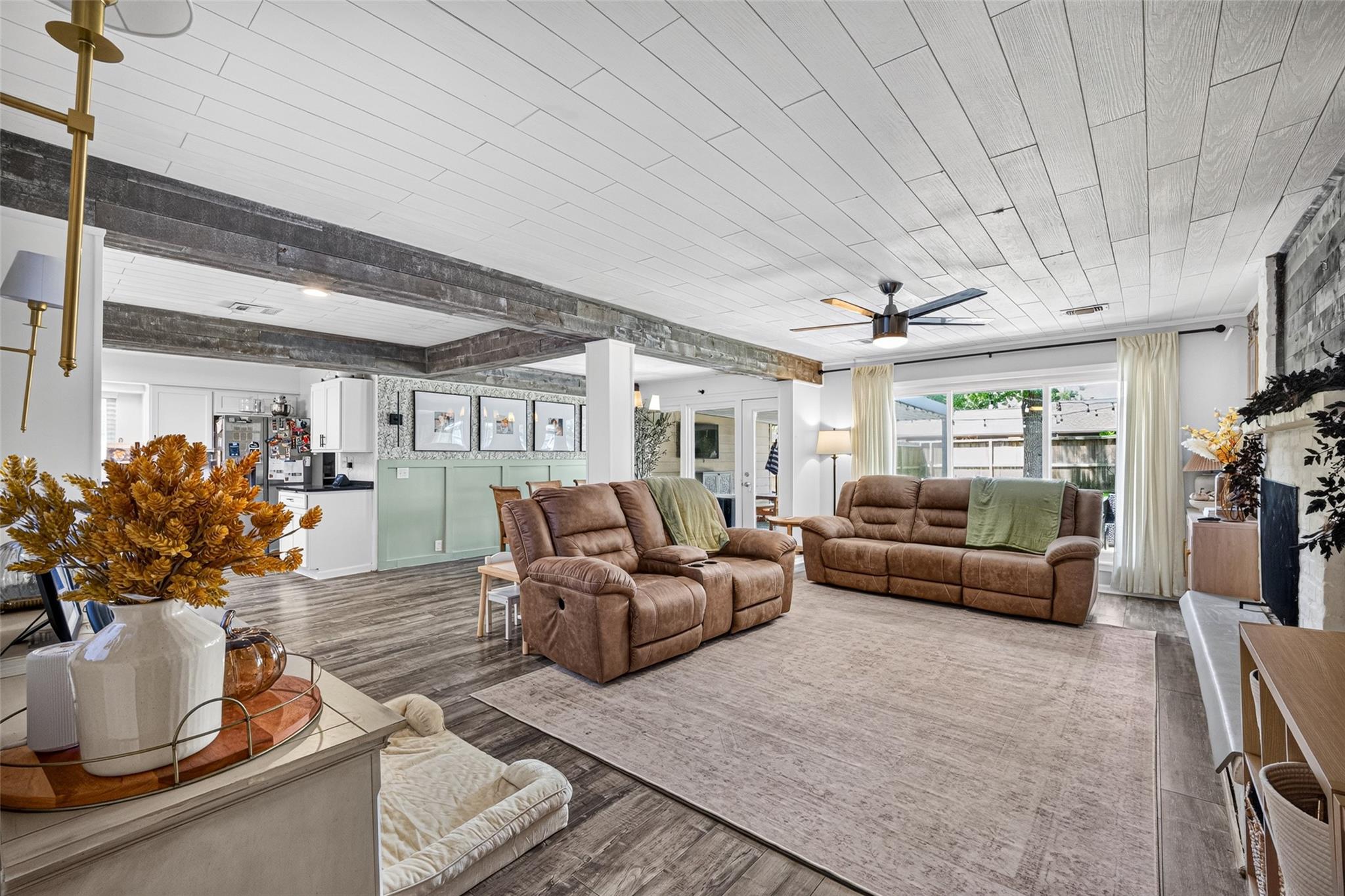 4027 Shady Springs Drive