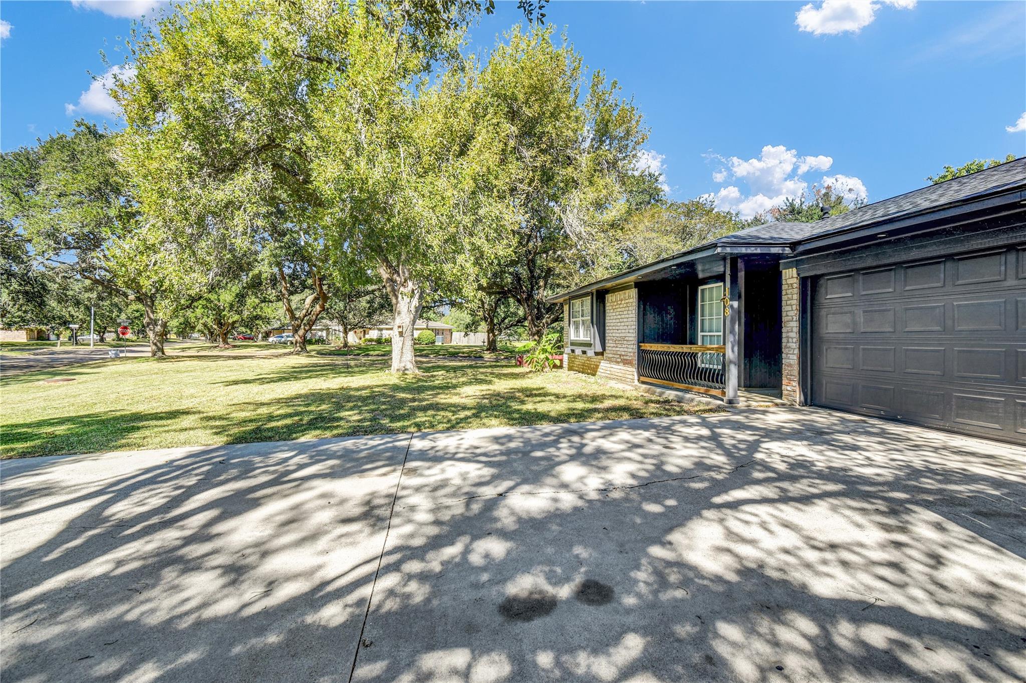 108 Crestview Drive