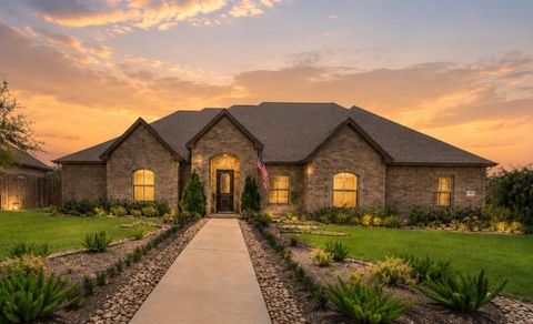 Photo of 720 Rustic Oaks Drive, Angleton, TX 77515 (MLS # 77900126)