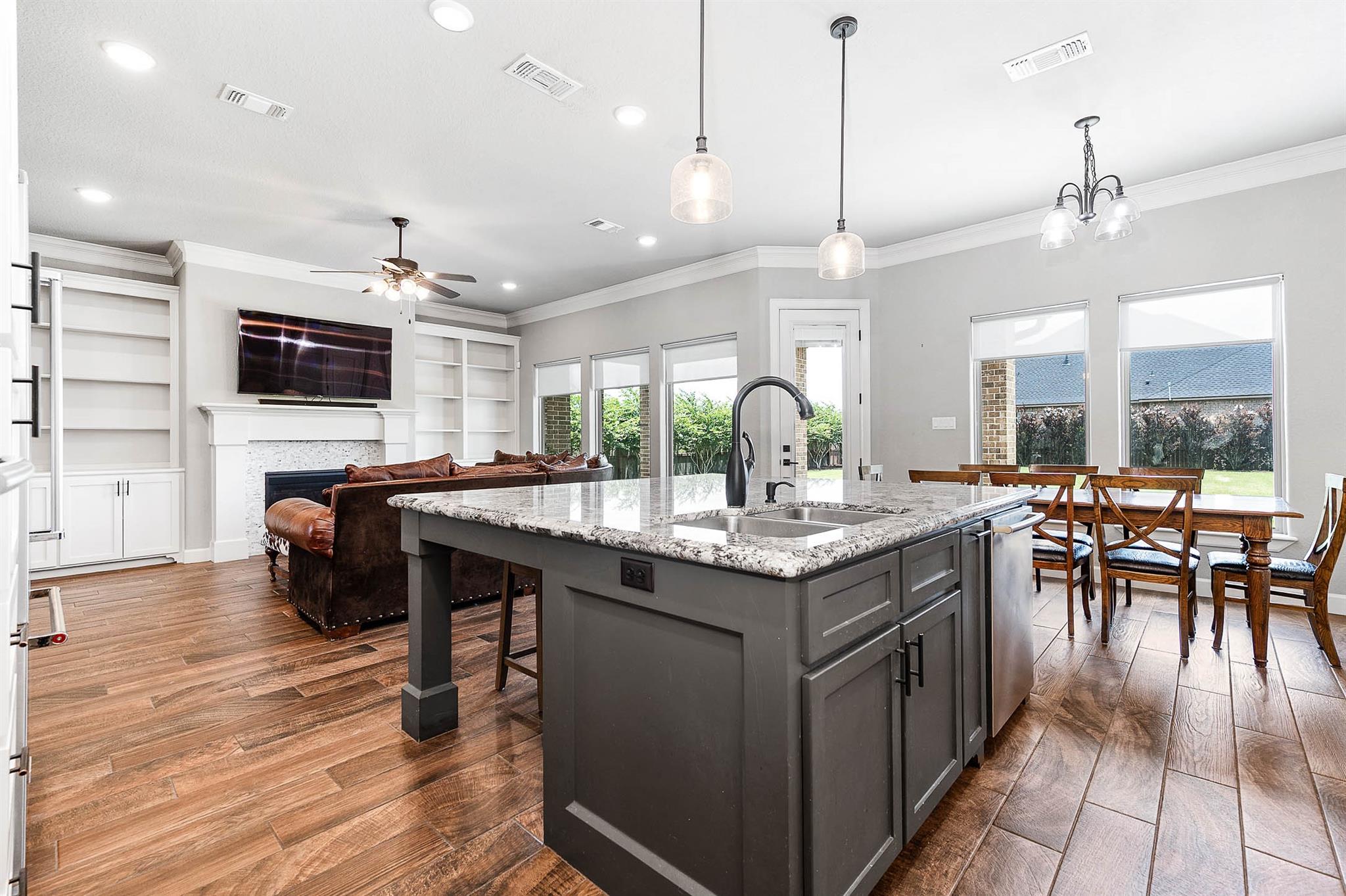 720 Rustic Oaks Drive