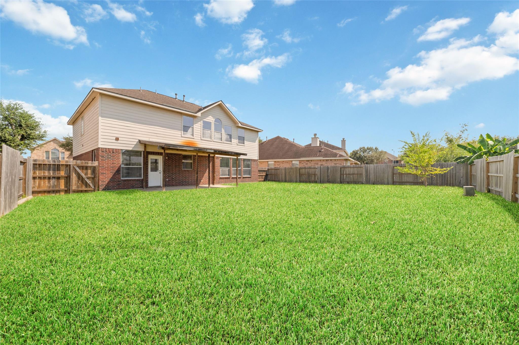 15111 Snow Hill Court