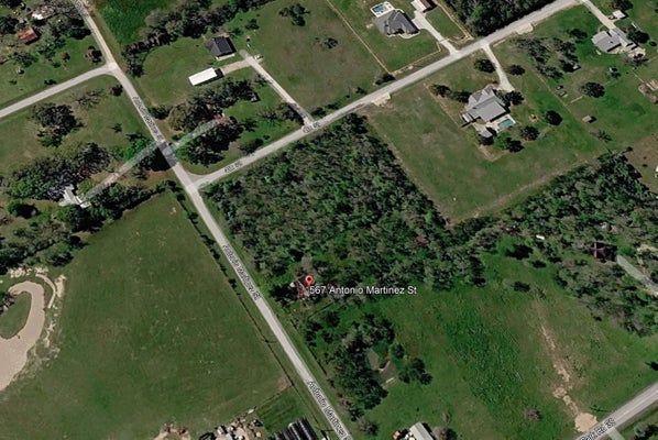 567 ANTONIO MARTINEZ ST, SEALY, TX 77474 - Image fef9363ea0e024f16ec9d2a45d67e163/2741074495
