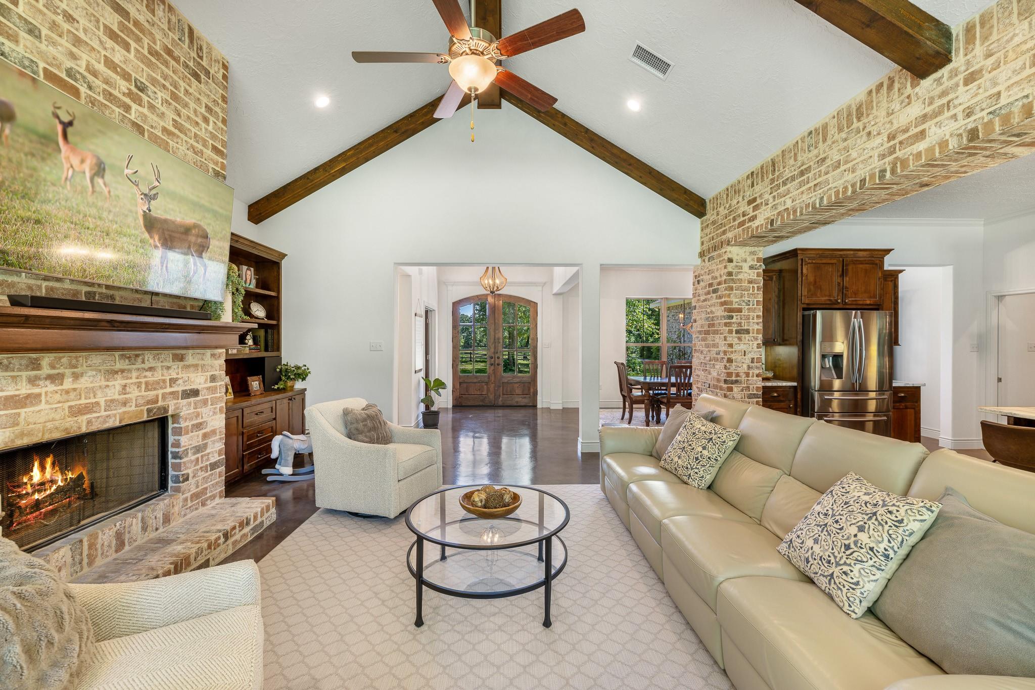 1496 County Road 318