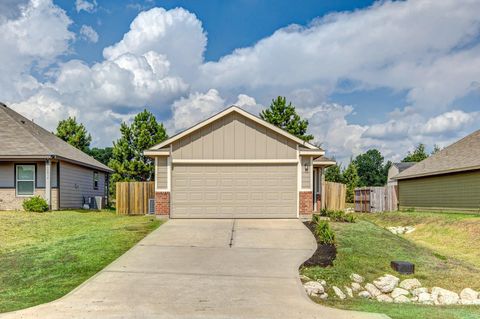 Photo of 13010 Sorrento Bay Dr Dr, Willis, TX 77318 (MLS # 74423114)
