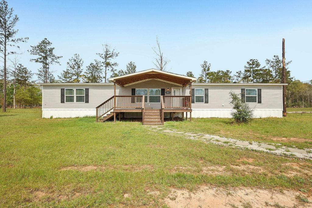 Photo of 20015 Kincaid Drive, Conroe, TX 77306 (MLS # 45966857)