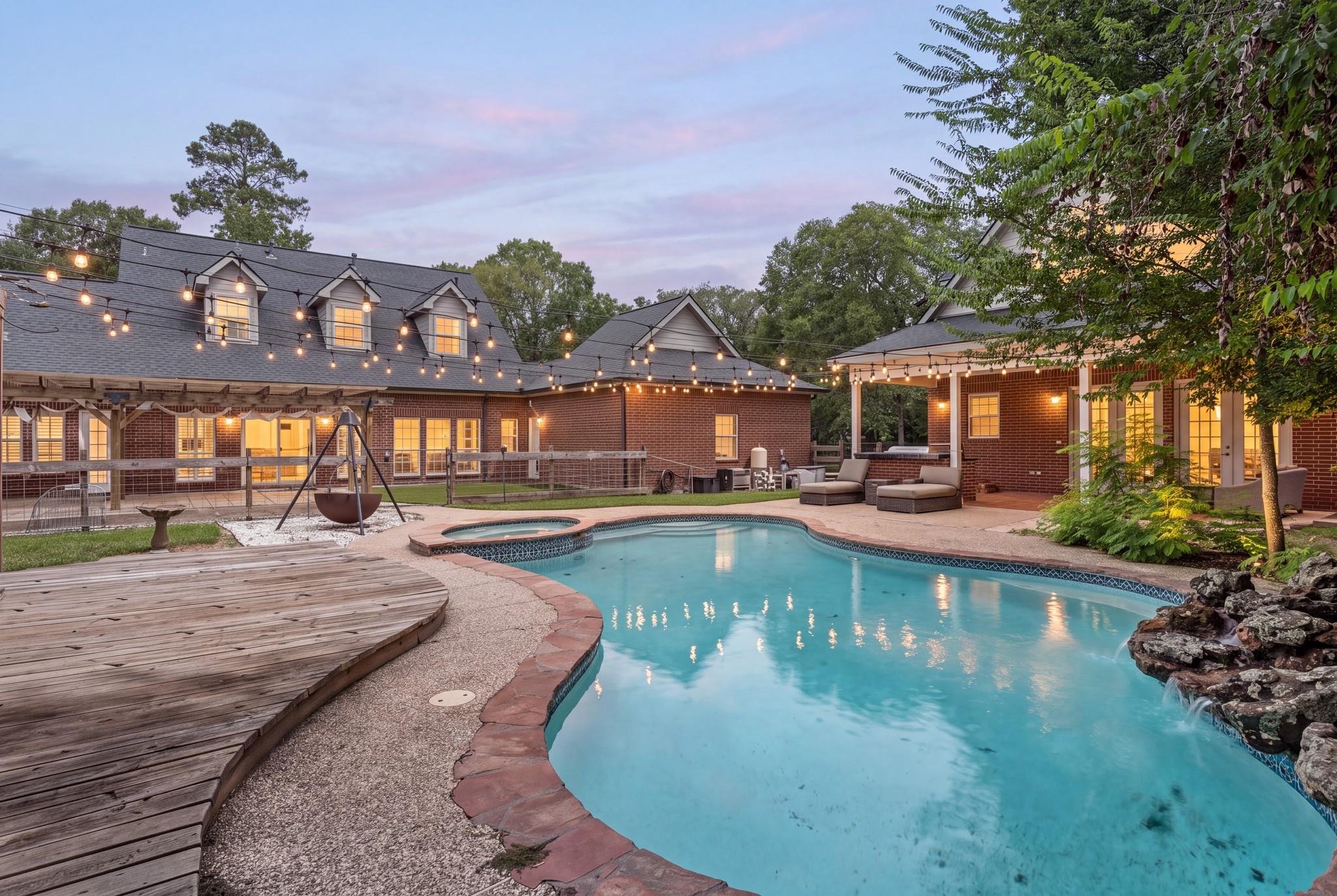 12713 W Shadow Lake Lane