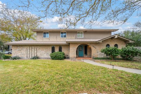 Homes For Sale - 5049 Moultrie Drive<br/> Nueces County, Corpus Christi, TX 78413